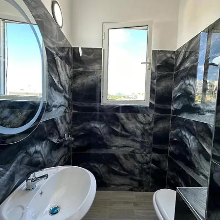 Apartment Memushaj *